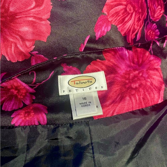 🌺TALBOTS🌺 Silk Floral Skirt - Picture 3 of 8
